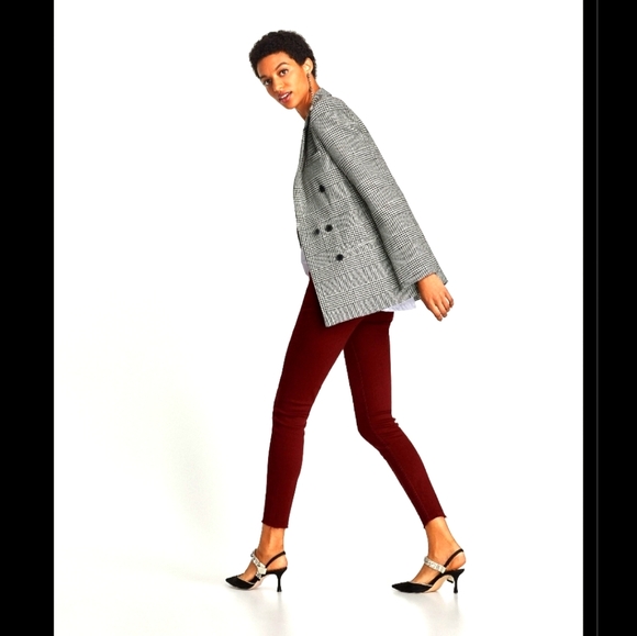Zara Burgandy Skinny Jeggings W/ Rose Gold Details - Picture 2 of 8